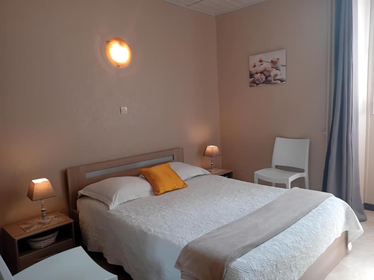 Hotel La Gravenne Thueyts Екстер'єр фото