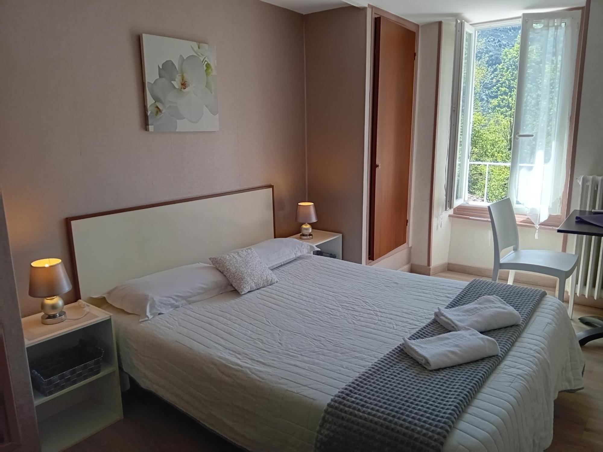 Hotel La Gravenne Thueyts Екстер'єр фото