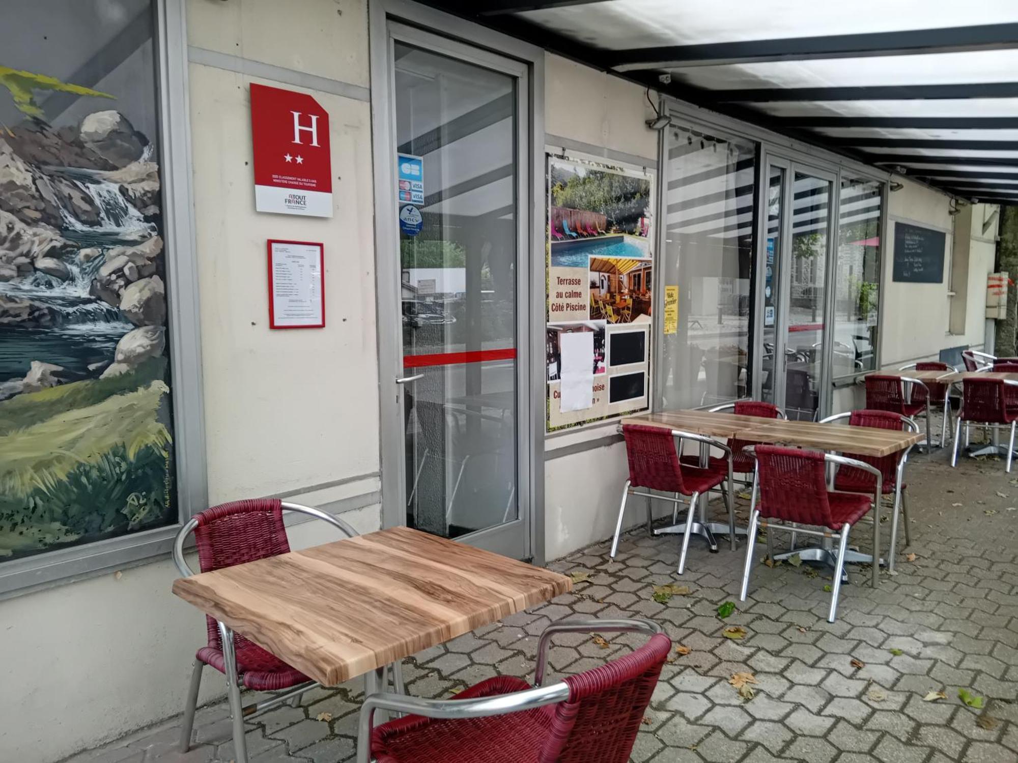 Hotel La Gravenne Thueyts Екстер'єр фото